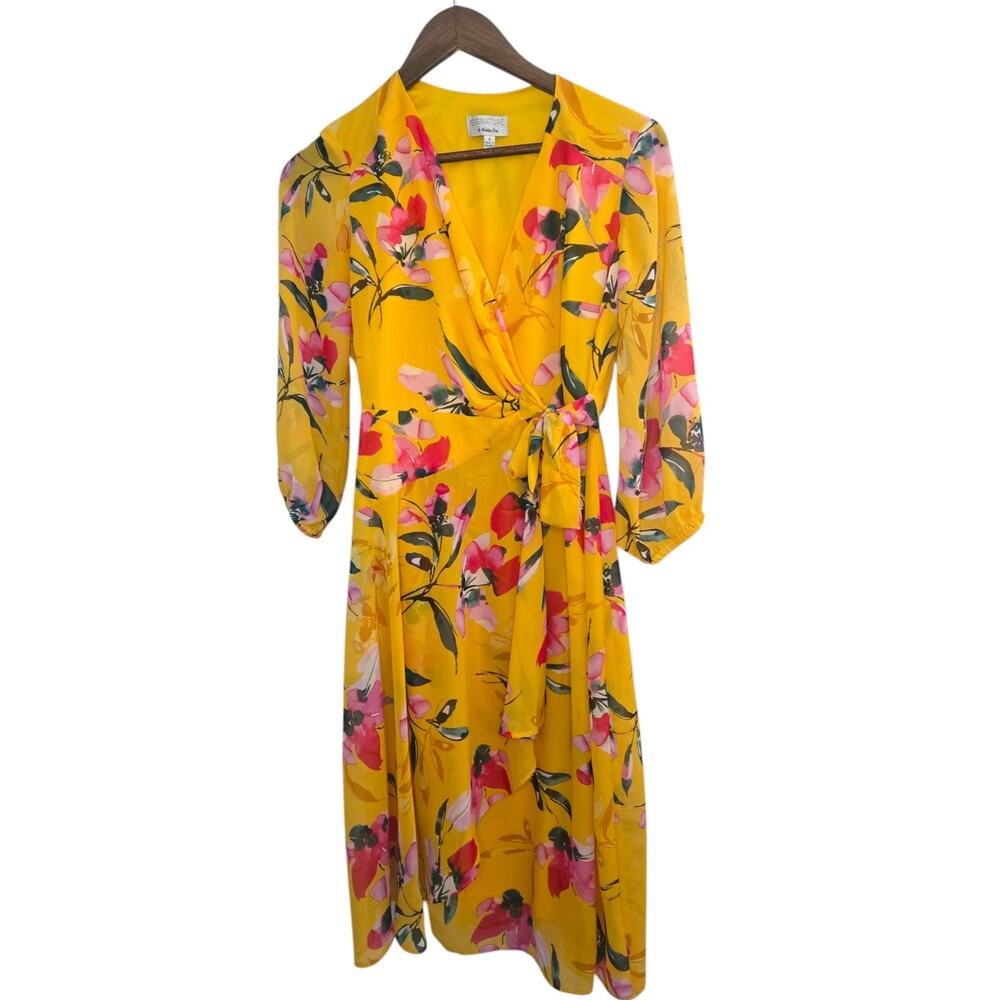Signature by Robbie Bee Yellow Floral Wrap Dress – Size 6